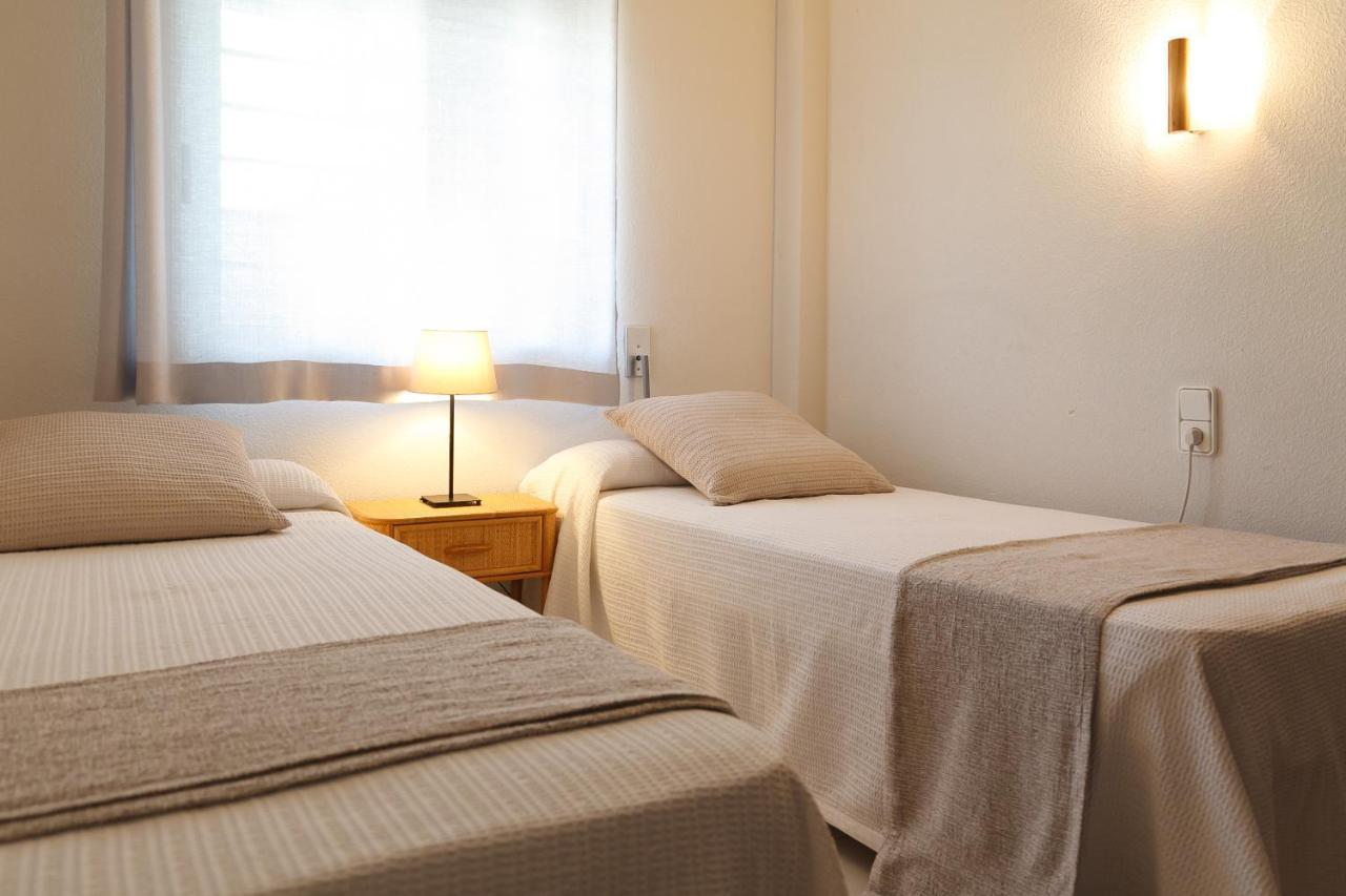 Uhc Barcino Apartments Салоу Экстерьер фото