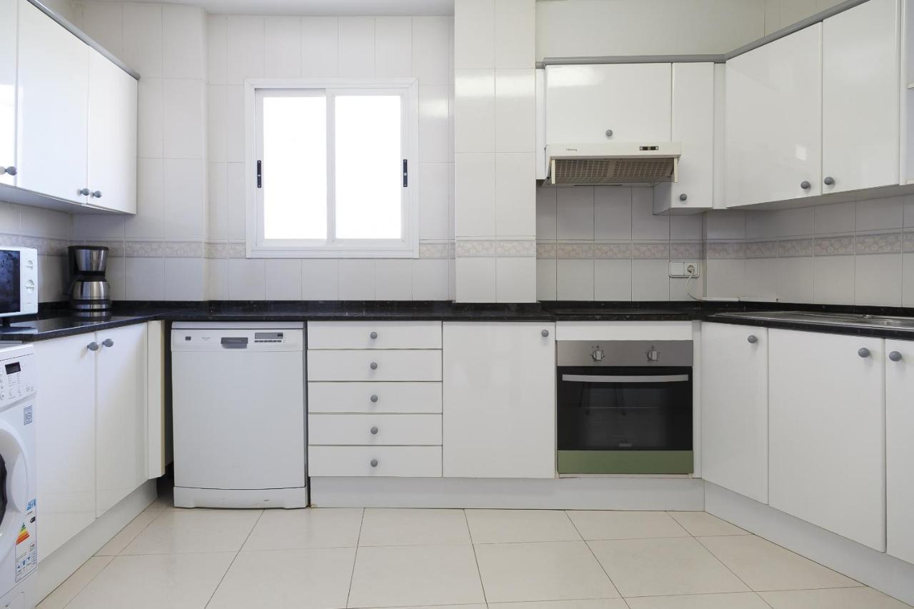 Uhc Barcino Apartments Салоу Экстерьер фото